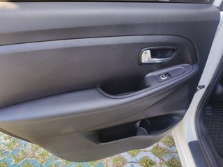 Kia Carens 1.6 GDI 135 CV · 120.000 km · Gasolina
