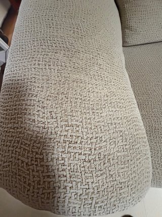Sofá de 2 plazas en tela beige