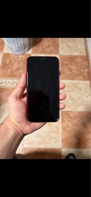 iPhone 11 Rojo