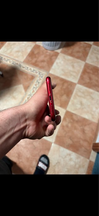 iPhone 11 Rojo