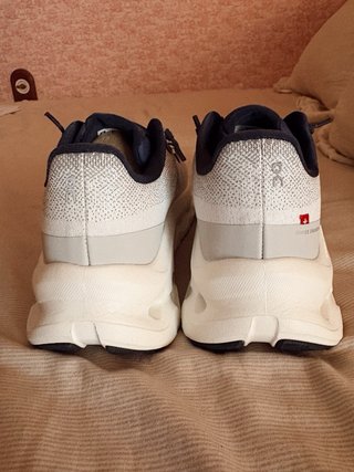 Zapatillas On Running Cloud Talla 37