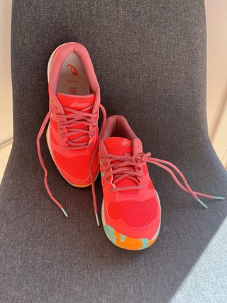 Zapatillas Asics pádel talla 39.5