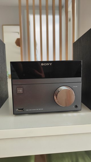 Minicadena Sony CMT-SBT40D con Bluetooth y Mando