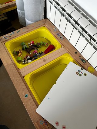 Mesa infantil IKEA FLISAT