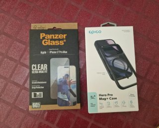 Funda y Protector Panzer Glass iPhone 17 Pro Max