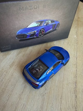 Audi R8 1/64 Azul Masdi
