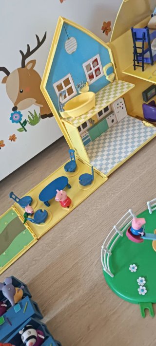 Lote Peppa Pig: Casa, Caravana,Parque y Escuela