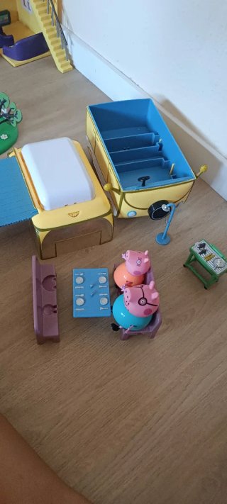 Lote Peppa Pig: Casa, Caravana,Parque y Escuela