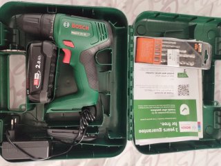 Taladro Bosch a Batería + Cargador