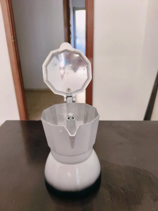 Cafetera Italiana Blanca Jata