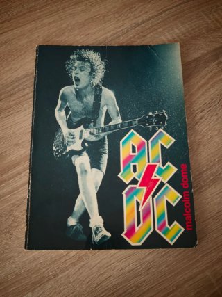 Libro AC/DC Malcolm Dome 1982