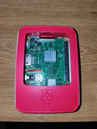 2 Raspberry Pi 3 Model B