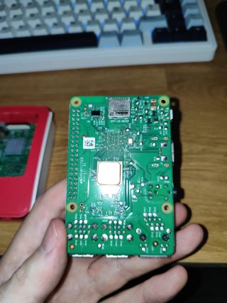 2 Raspberry Pi 3 Model B