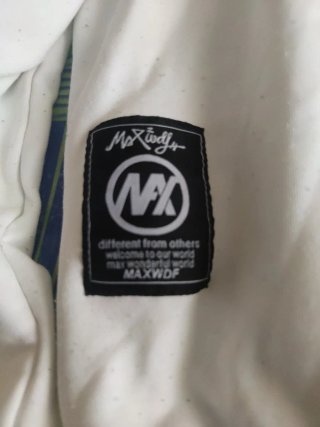 Sudadera blanca bordado japonés grullas