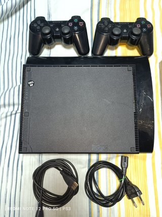 PS3 Super Slim 500GB + 21 Juegos