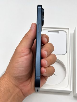 iPhone 15 Pro Max 256GB Blue Titanium