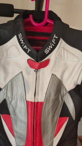 Chaqueta de cuero Swift con protecciones CE
