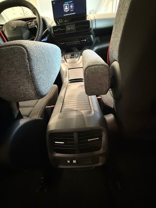 Citroen Berlingo HDi 130cv EAT8 MAX XTR