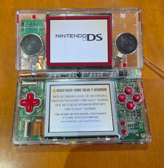 Nintendo DS Lite Transparente + Cargador original