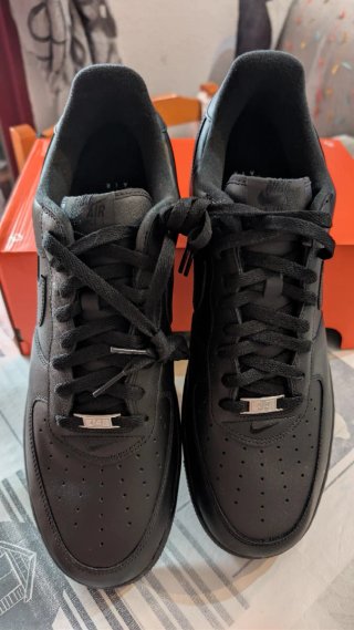 Nike Air Force 1 Supreme Negras