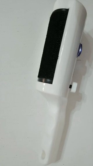 Cepillo quitapelusas ropa