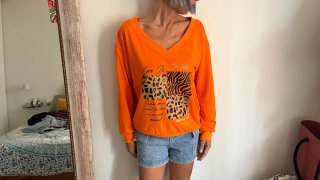 Conjunto Jersey Naranja y Pantalón Vaquero Corto