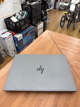 HP ZBOOK 8 G11 16” ULTRA 7 32GB RAM RTX 500 ADA