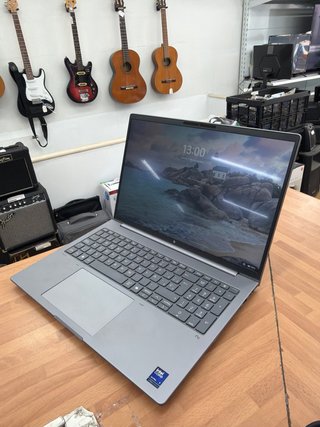 HP ZBOOK 8 G11 16” ULTRA 7 32GB RAM RTX 500 ADA