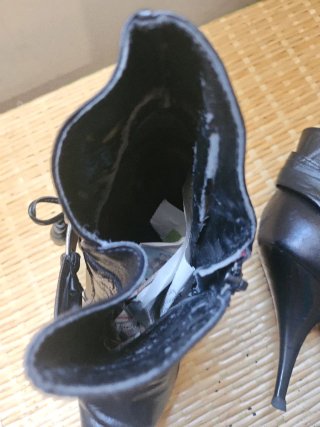 Botines de piel negros