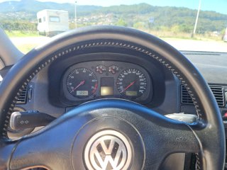 Volkswagen Golf 2003