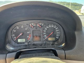 Volkswagen Golf 2003
