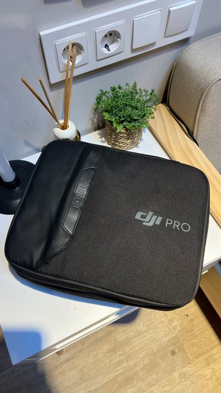 DJI RS 2 Gimbal