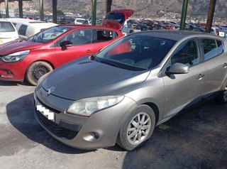 453735 255670017r mando renault megane berlina 5 p