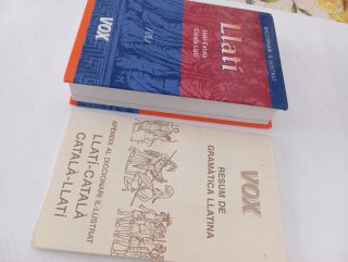 Diccionari il.lustrat llatí llatí-català català...