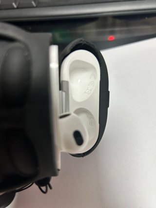 Airpods Pro 3da Gen con un auriculsr no se escucha