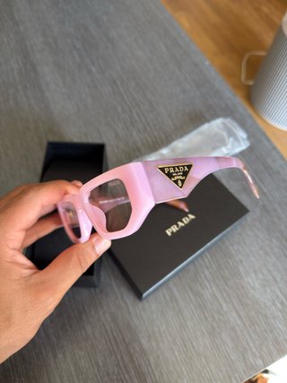Gafas de sol rosas