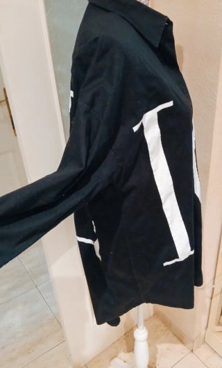 Blusón negro y blanco talla 46