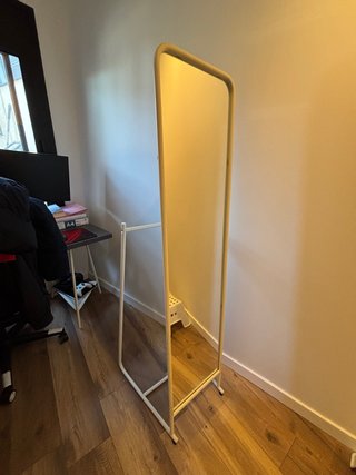 Espejo de pie colgador Ikea
