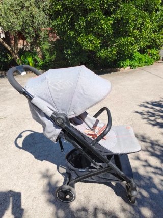Silla de paseo Cybex Beezy gris