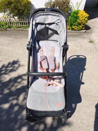 Silla de paseo Cybex Beezy gris