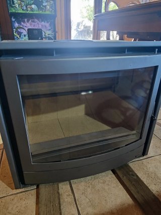 Estufa insertable de leña