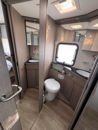 Autocaravana Dethleffs Magic Edition I3