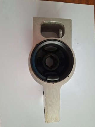 Juego Silentblocs y soporte brazo VW Passat