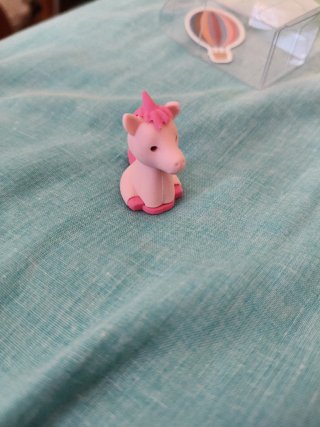 Goma de borrar unicornio rosa con pegatina