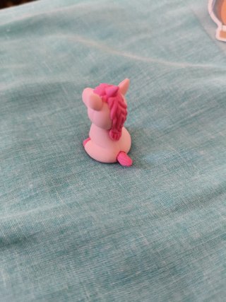 Goma de borrar unicornio rosa con pegatina