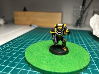 Pintor de miniaturas de Warhammer 40.000 y Fantasi