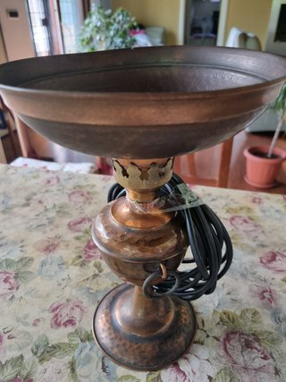 Lampada da tavolo in rame martellato 27hx19