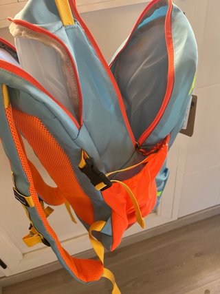 Mochila Patagonia senderismo azul y naranja