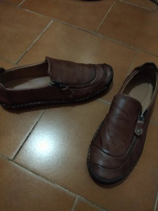 Zapatos casuales marrones con cremallera