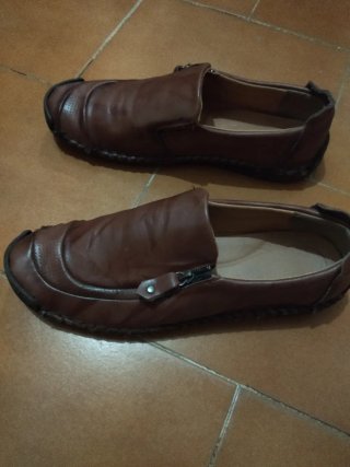 Zapatos casuales marrones con cremallera